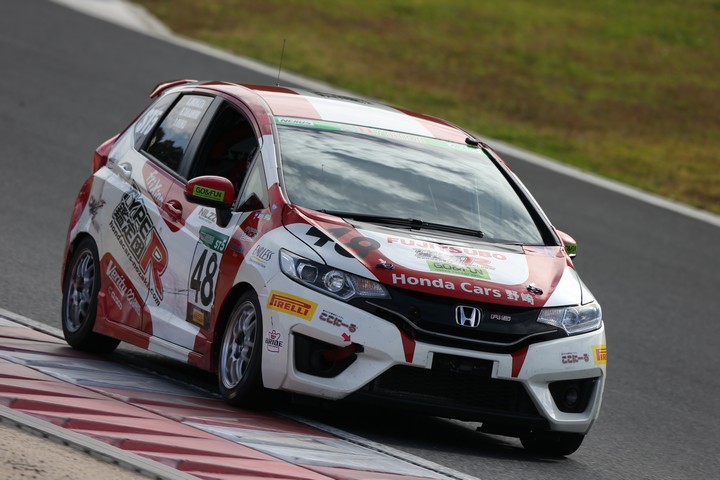 グループ2決勝: 猪股京介／大野尊久／Takamori博士／勝木崇文組（DIJONホンダカーズ野崎エンドレスFIT）