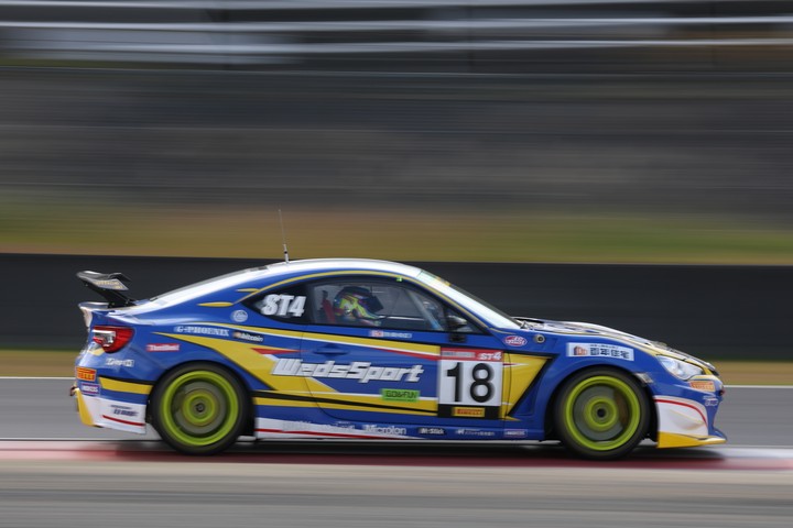 グループ2決勝: 浅野武夫／井上雅貴／芝叔和／藤原大輝組（Wedssport 86）