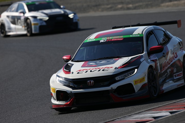 グループ1決勝: 植松忠雄／中野信治／大津弘樹／小林崇志組（Modulo CIVIC TCR）