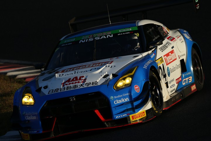 内田優大／藤井誠暢／平峰一貴組（スリーボンド日産自動車大学校GT-R）