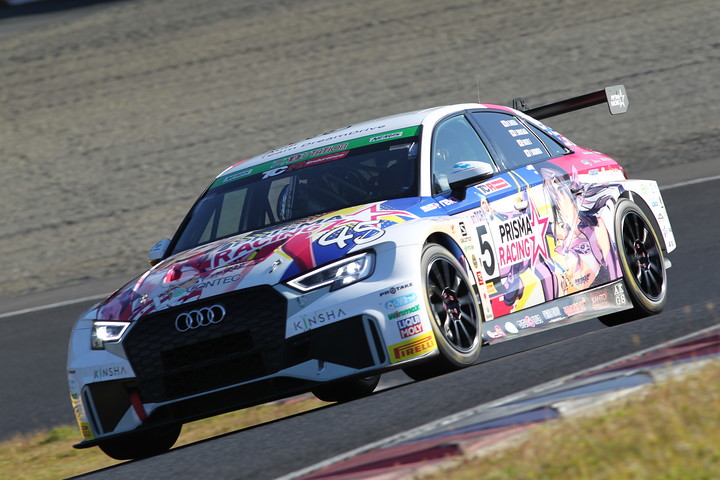 ST-TCRクラスポールポジションは竹田直人／白坂卓也／田ヶ原章蔵組（プリズマ☆イリヤRS3 LMS）