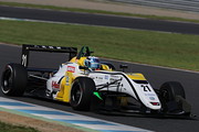 初参戦の藤波清斗（B-MAX Racing F3）は第10戦予選9位、第11戦予選7位