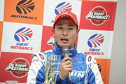 予選記者会見: GT500クラスポールポジションの塚塚越広大（KEIHIN REAL RACING）