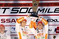 表彰式: GT500クラス優勝の中嶋一貴と関口雄飛（LEXUS TEAM au TOM'S）