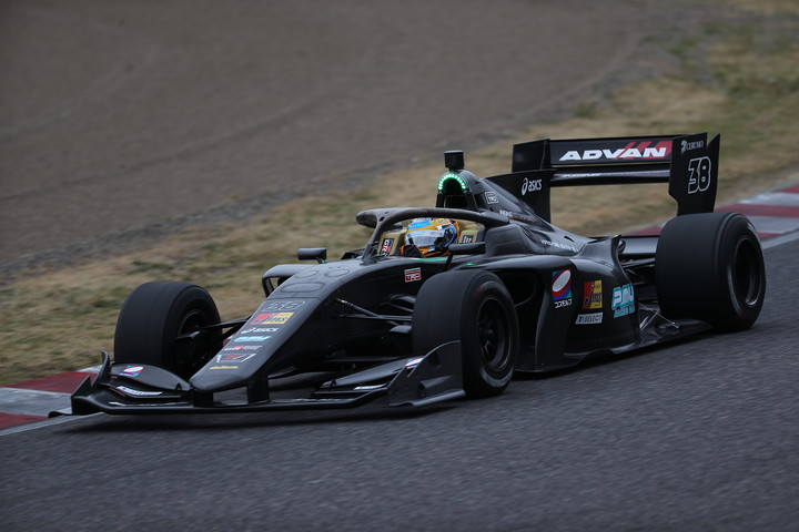 SFラインナップ: CarNo.38 石浦宏明（JMS P.MU/CERUMO･INGING）