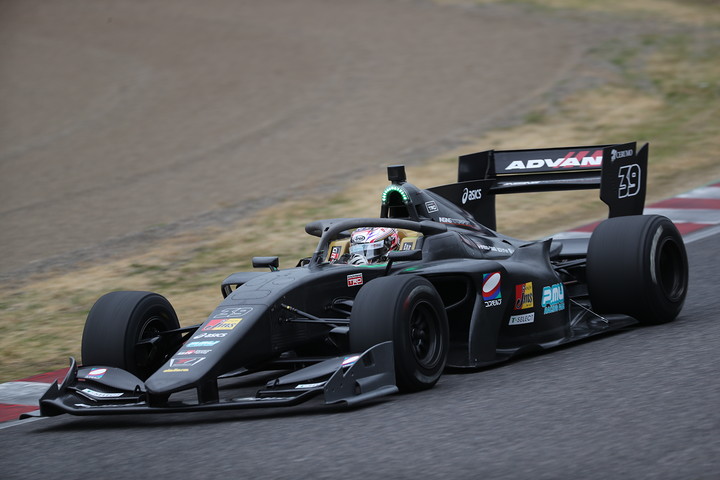 SFラインナップ: CarNo.39 坪井翔（JMS P.MU/CERUMO･INGING）