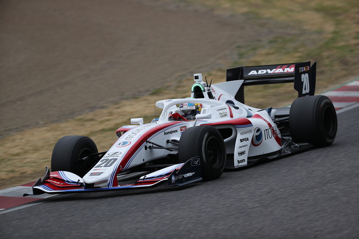 フリー走行: 3位は平川亮（ITOCHU ENEX TEAM IMPUL）