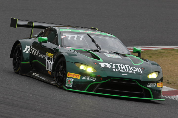 フリー走行: 総合＆ST-Xクラストップタイムは星野敏／ダレン・ターナー／近藤翼組（D'station Vantage GT3）