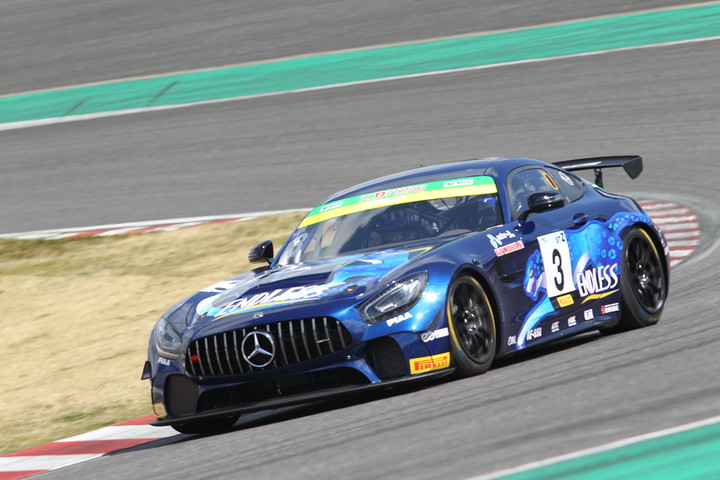 ST-Zクラス優勝は内田優大／山内英輝／高橋翼組（ENDLESS AMG GT4）