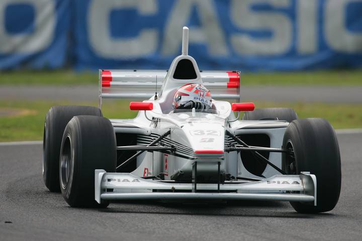 開幕戦ウィナ－の小暮卓史は決勝で7位