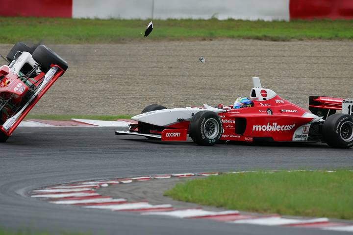 はじき飛ばされるライアンとLOLAB351 #2