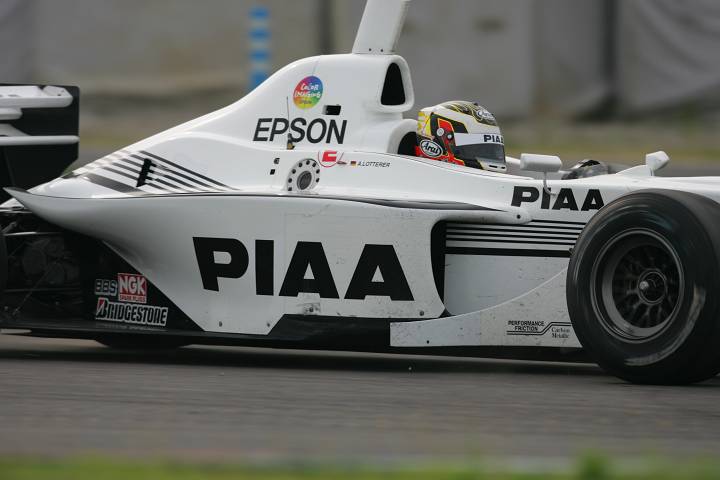 ナカジマ勢は振るわず、アンドレ・ロッテラーも決勝8位