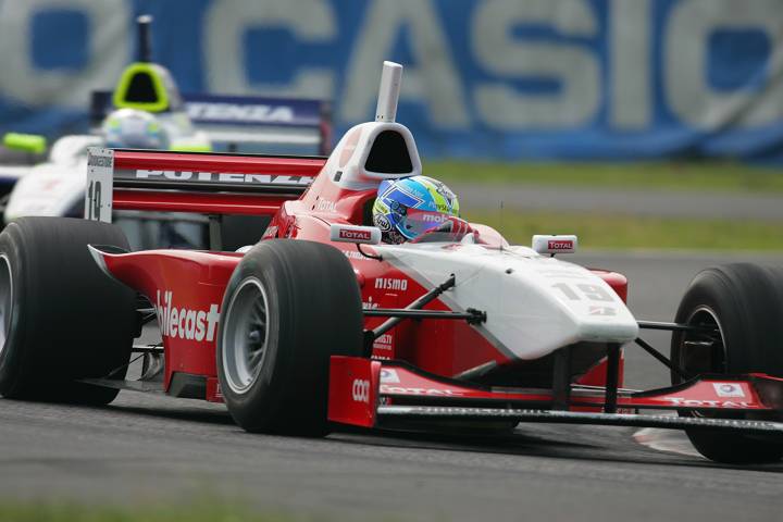 決勝２位は素晴らしいスタートを決めたブノワトレルイエ