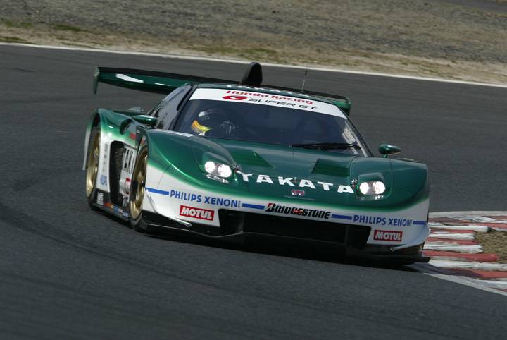 #18 TAKATA 童夢 NSX (道上 龍/小暮卓史)