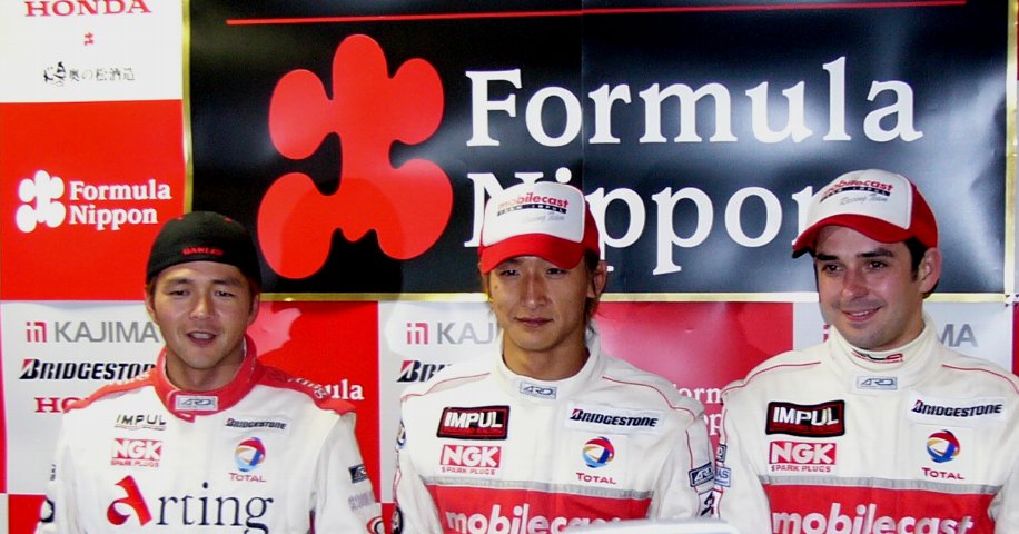 予選後の記者会見