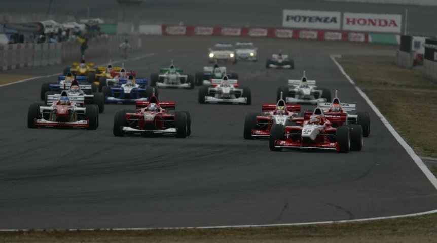 決勝スタート風景