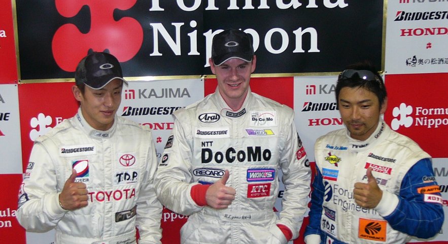 予選後の記者会見