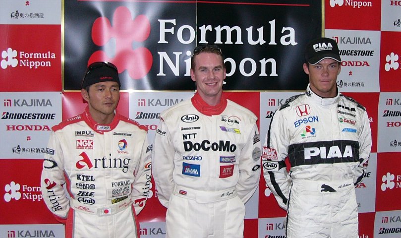 予選後の記者会見