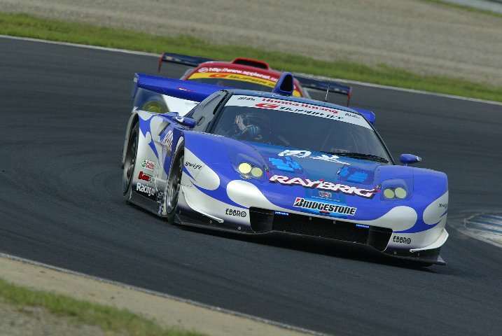 決勝ピット戦略が見事にはまったレイブリックNSX