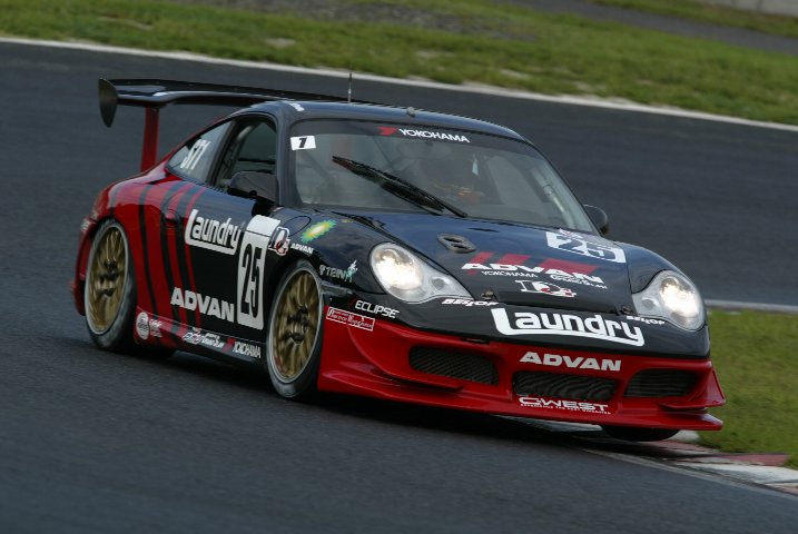 フリー走行 予選、フリー走行を全くつけ入る隙を見せない25号車