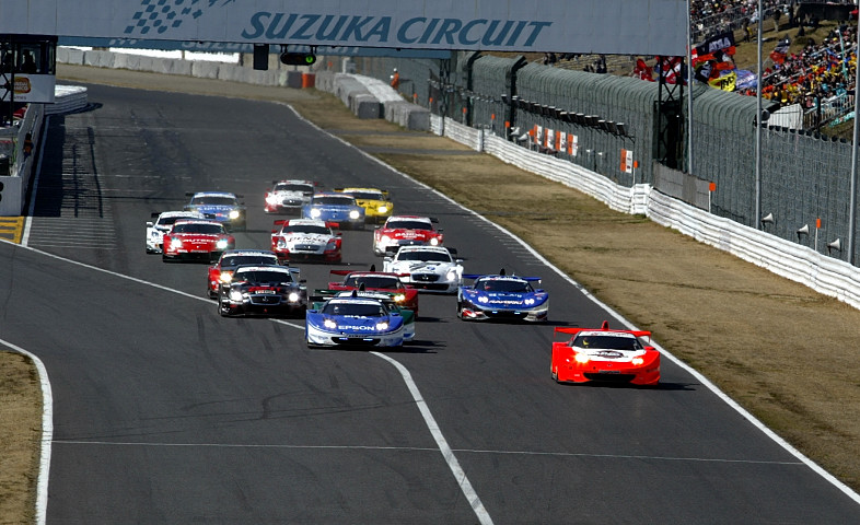 いよいよ今シーズンのＳＵＰＥＲ ＧＴがスタートした (GT500)