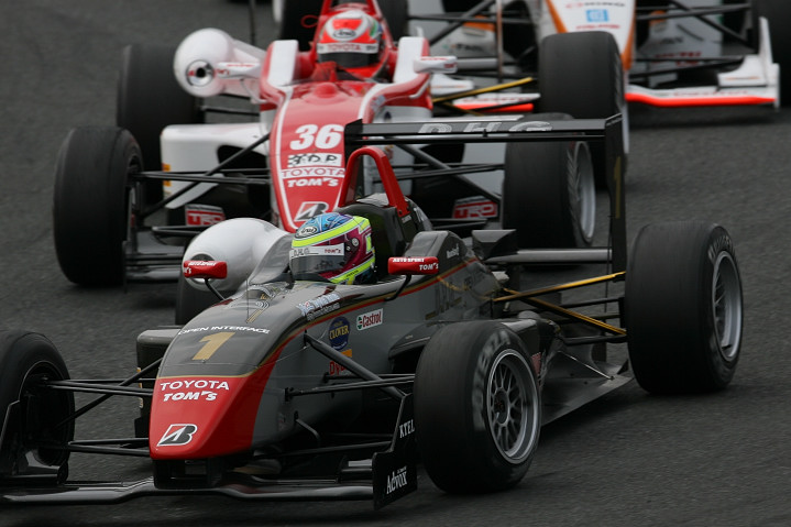 またしても大嶋和也はスタートに失敗しオリバー･ジャービスに先行を許す