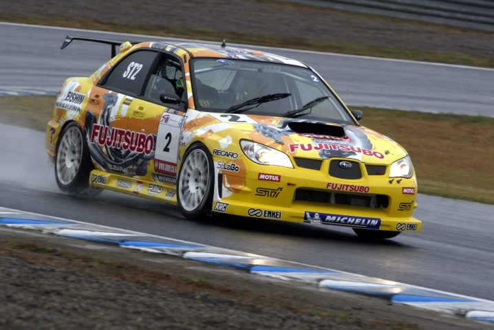 A、B両ドライバーともトップタイムのフジツボインプレッサ。オーリンズランサーの連勝を阻止