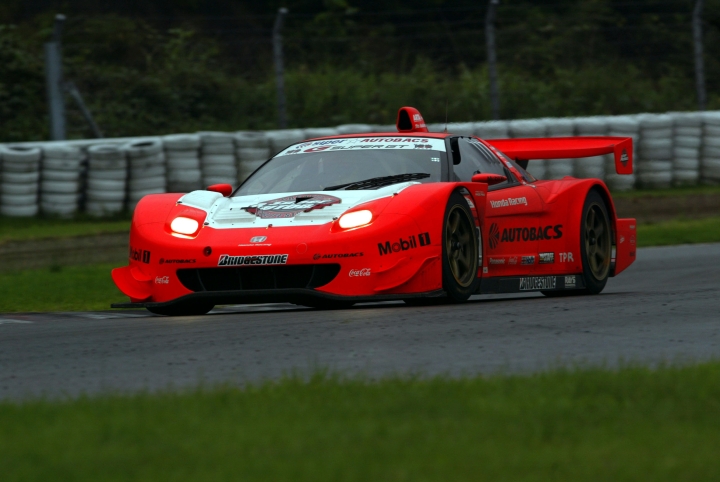 波乱のレースを制し、2勝目を上げたポイントリーダーのARTA NSX　ランキング2位との差を更に広�