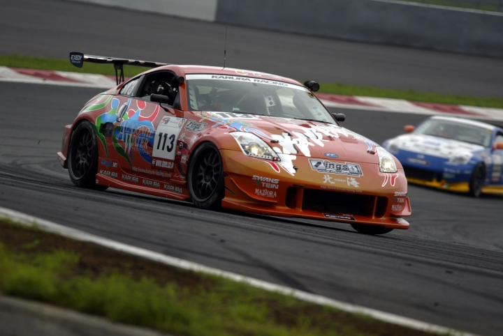 接戦のST3を制したのは、カルラレーシングZ