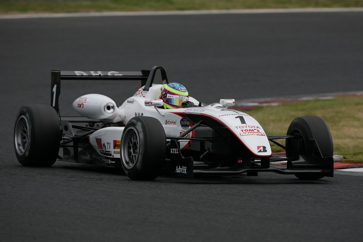 2位に甘んじたもののドライバーズポイントでトップに立ったオリバー・ジャービス