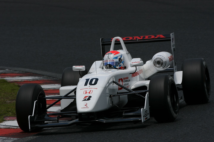 予選3位はホンダ勢期待の塚越広大だ