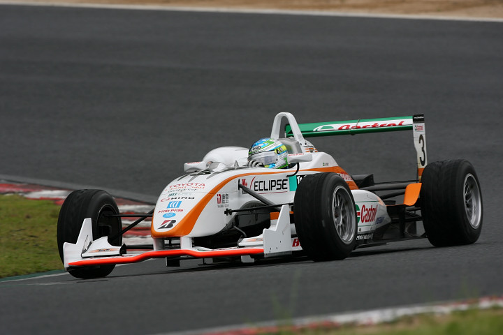 ウェットタイヤで苦戦も3位に入りポイントリーダーを守ったロベルト・ストレイト