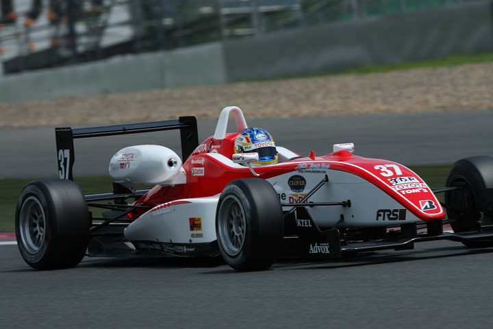 予選2位は石浦宏明（TDP TOM'S）、第15戦予選も3位とまずます