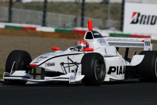 IMPUL勢に挑んだ小暮卓史だったが惜しくも予選3位に終わった