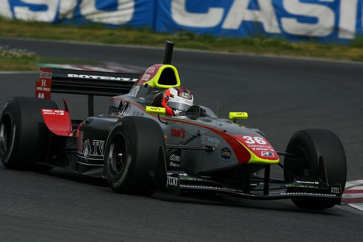 フリー走行3位のアンドレ･ロッテラー（DHG TOM'S）は予選12位から上位を狙う