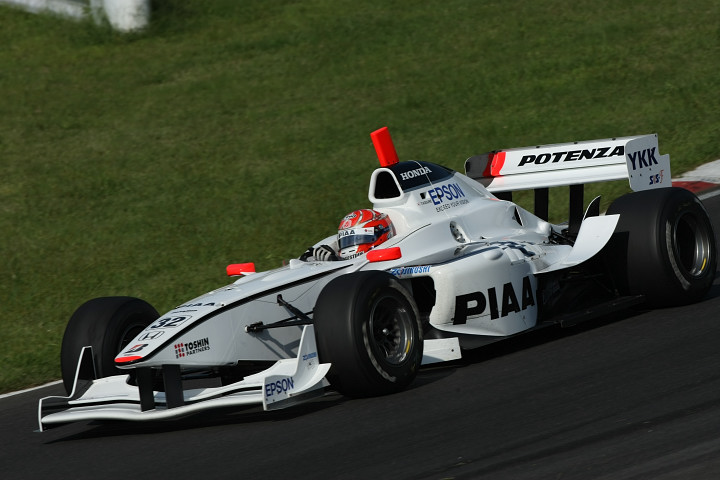 小暮卓史（NAKAJIMA）は一度もトップを譲ることなくポールトゥウインで今季2勝目を飾る