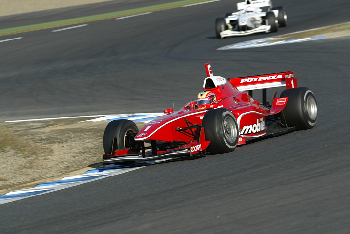 決勝で3位に入りポイントリーダーを守ったブノワ・トレルイエ（mobilecast IMPUL）
