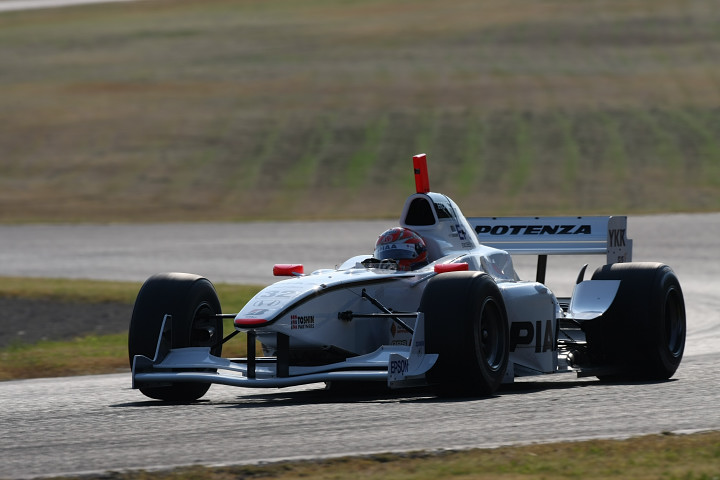 フリー走行でもトップタイムの小暮卓史（PIAA NAKAJIMA）。この勢いでチャンピオン獲得なるか