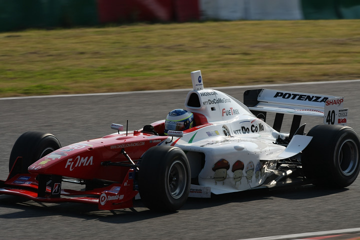 フリー走行2位にはビヨン・ビルドハイム（DoCoMo DANDELION）。2ストップ作戦？