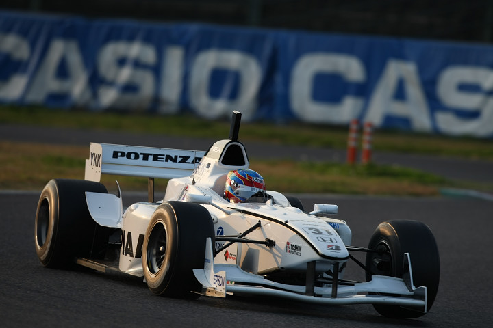 予選2回目、総合で2位に入ったのはロイック・デュバル（PIAA NAKAJIMA）