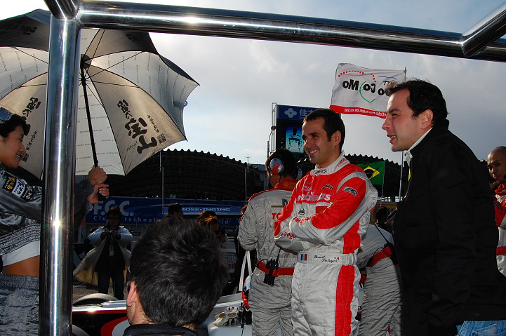 スターティンググリッドにて、ブノワ・トレルイエ（mobilecast IMPUL）