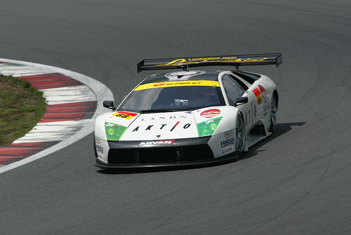 GT300クラスはアクティオムルシエRG-1を駆るマルコ・アピチェラがポールを決める