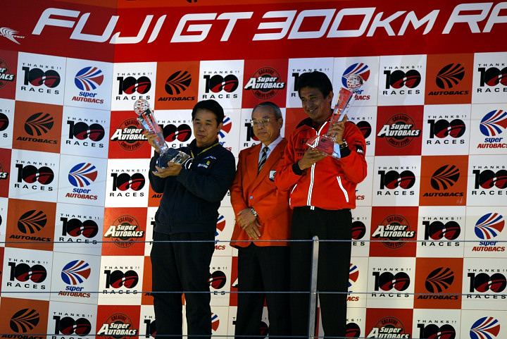 GT500、GT300両クラス、チームチャンピオンの監督