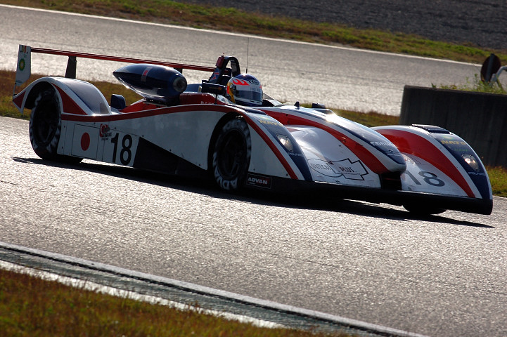 P1クラスの相次ぐトラブルで2時間時点でトップに立ったAim Sprots GC-21（富澤勝／麻生裕二／黒澤�