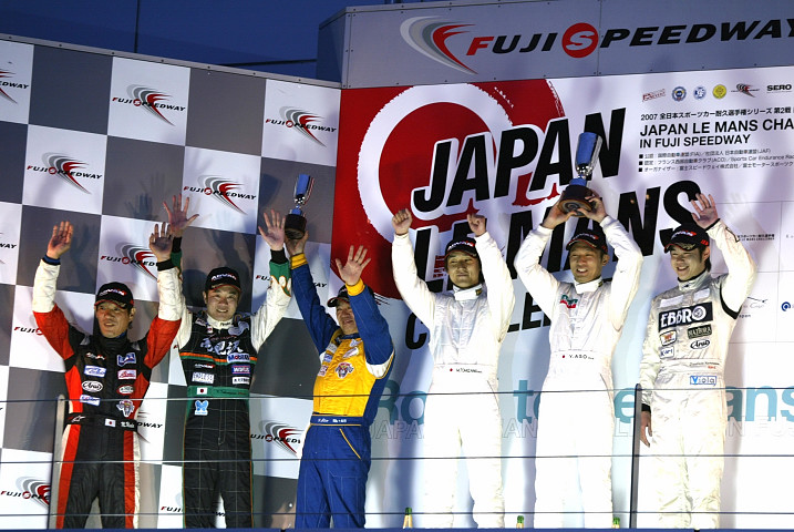 LMP2クラスの表彰式