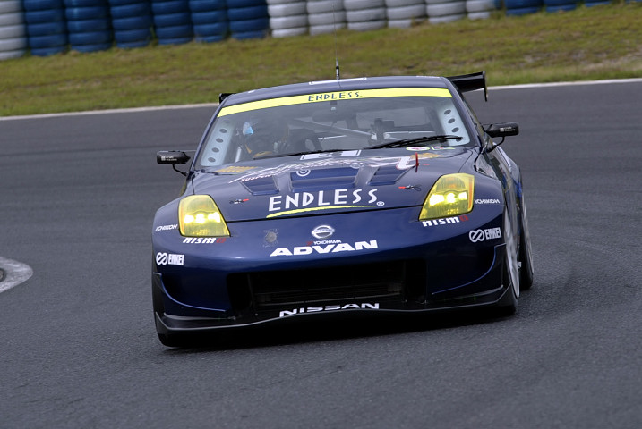 予選で総合のポールポジションはENDLESS ADVAN Z（影山正美/青木孝行/藤井誠暢組）