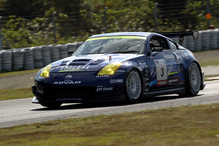 総合のそしてST1クラス優勝はENDLESS ADVAN Z（影山正美／青木孝行組）