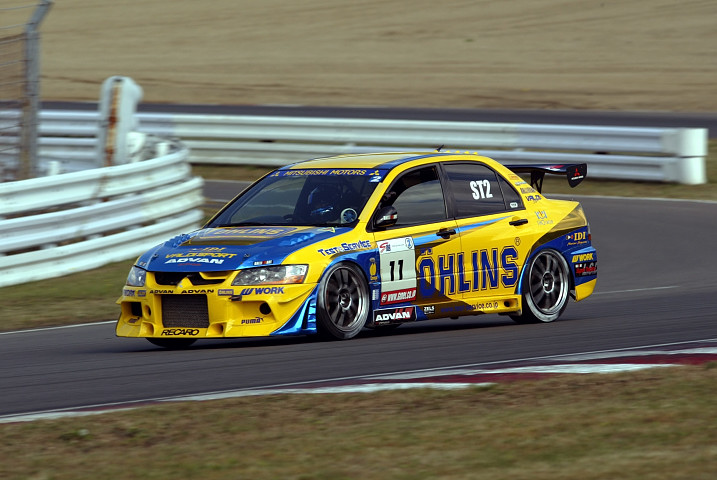 ST2クラス優勝はオーリンズランサーEVO MR(木下隆之／中谷明彦組)