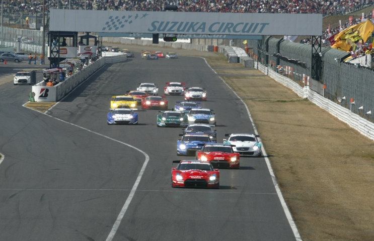 いよいよ今シーズンの開幕戦がスタート（GT５００クラス）
