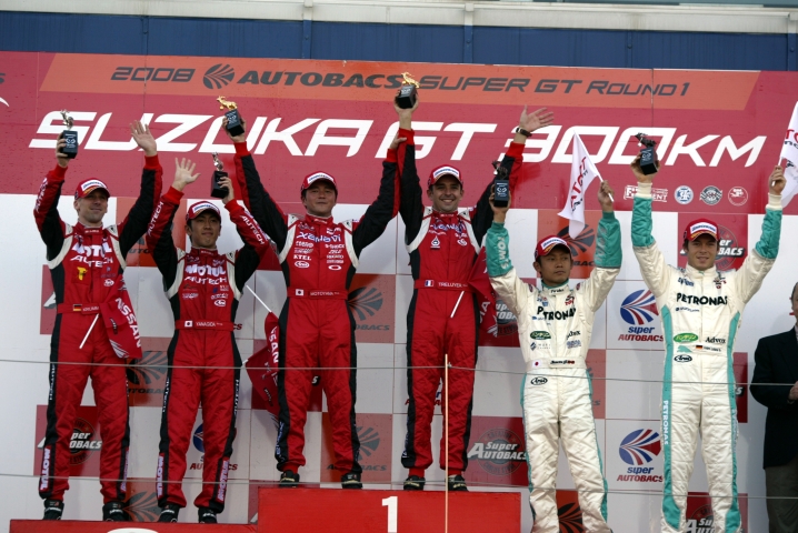 GT500クラスの表彰式